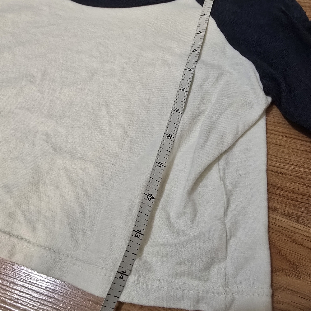Jungmaven Black and Cream Raglan Top - Picture 3 of 4